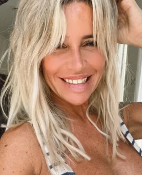 Florencia Peña y cero pudor al mostrarse sin ropa interior: “Lo atamos con alambre” Florencia Peña y cero pudor al mostrarse sin ropa interior: “Lo atamos con alambre”