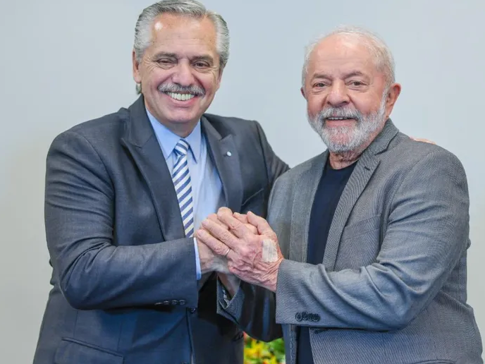 Lula llega este domingo a la Argentina para participar en la cumbre de la Celac Lula llega este domingo a la Argentina para participar en la cumbre de la Celac