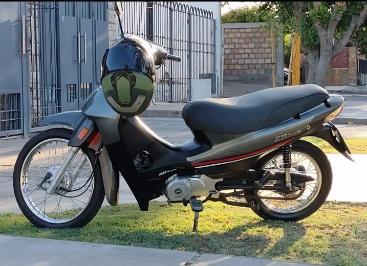 “Me cortaron las piernas”, el lamento de un changarín al que le robaron la moto en pleno centro