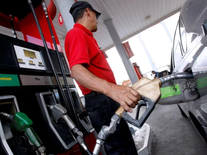 Confirman que las estaciones de servicio continuarán aceptando tarjeta de crédito Confirman que las estaciones de servicio continuarán aceptando tarjeta de crédito