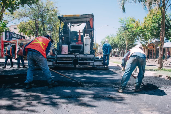 La pavimentación tras obras cloacales arrancó en Caucete, Sarmiento y Albardón