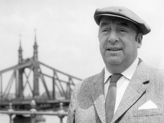 El sobrino de Neruda sostiene que la bacteria hallada en el cuerpo del poeta demuestra que fue envenenado El sobrino de Neruda sostiene que la bacteria hallada en el cuerpo del poeta demuestra que fue envenenado