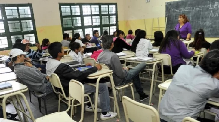 Secundaria: educación física será mixta y trabajan para que las evaluaciones sean cuatrimestrales en todas las materias Secundaria: educación física será mixta y trabajan para que las evaluaciones sean cuatrimestrales en todas las materias