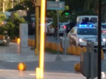 Incidentes en una comisaría: reos prendieron fuego una frazada y un policía resultó herido Incidentes en una comisaría: reos prendieron fuego una frazada y un policía resultó herido