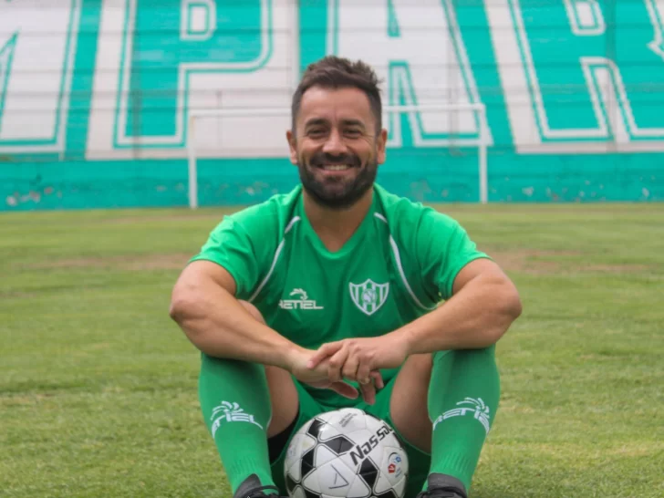 “El Mago” Prieto vuelve a Desamparados y se convierte en el tercer refuerzo “El Mago” Prieto vuelve a Desamparados y se convierte en el tercer refuerzo