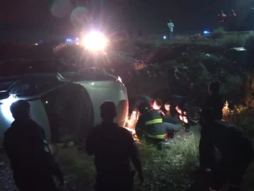 Vuelco fatal en Chimbas: reportan una persona fallecida Vuelco fatal en Chimbas: reportan una persona fallecida