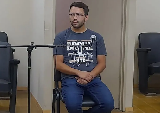 Condenaron a siete años al remisero acusado de violar a una joven, pero seguirá libre Condenaron a siete años al remisero acusado de violar a una joven, pero seguirá libre