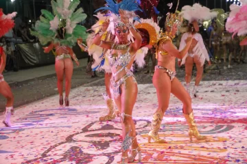 Demi Moore se mudó con Bruce Willis tras su diagnóstico de demencia: “No se irá hasta el final” Demi Moore se mudó con Bruce Willis tras su diagnóstico de demencia: “No se irá hasta el final”