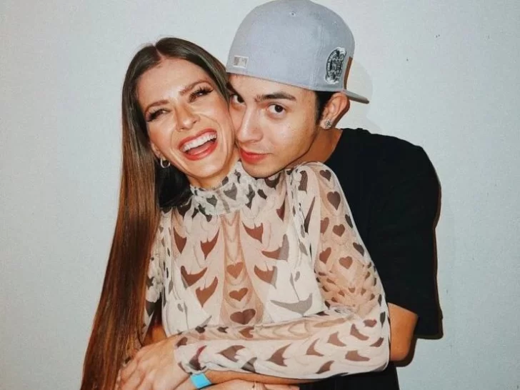 Rusherking le regaló un auto descapotable a la China Suárez por su cumpleaños Rusherking le regaló un auto descapotable a la China Suárez por su cumpleaños