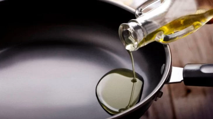 ANMAT prohibió la venta de un aceite de oliva y otro de girasol por irregularidades