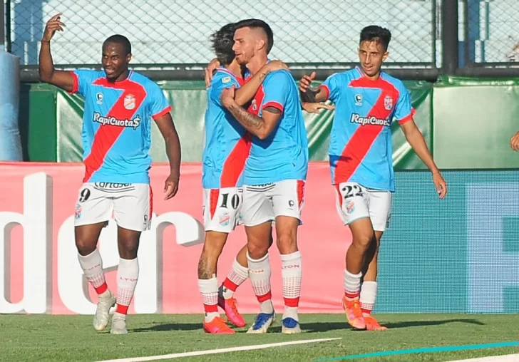 Arsenal consiguió su primer triunfo en Sarandí y sumó para la permanencia Arsenal consiguió su primer triunfo en Sarandí y sumó para la permanencia