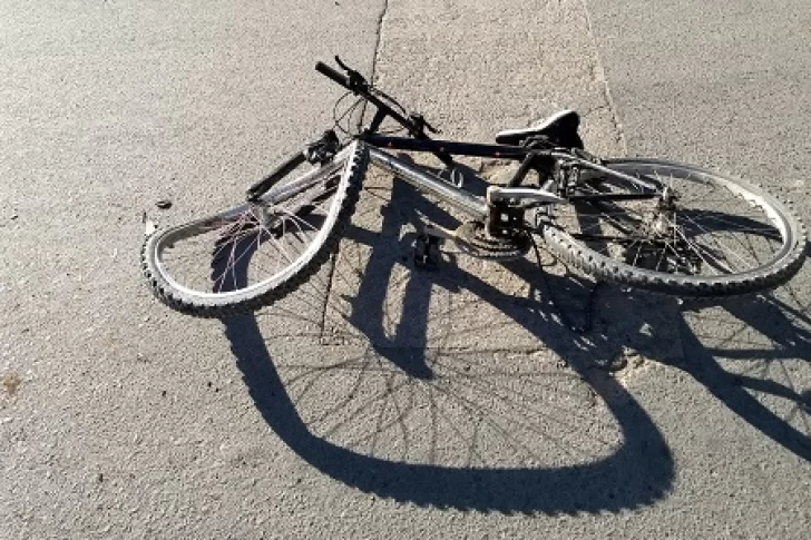 Murió un ciclista en un choque con una camioneta en 9 de Julio