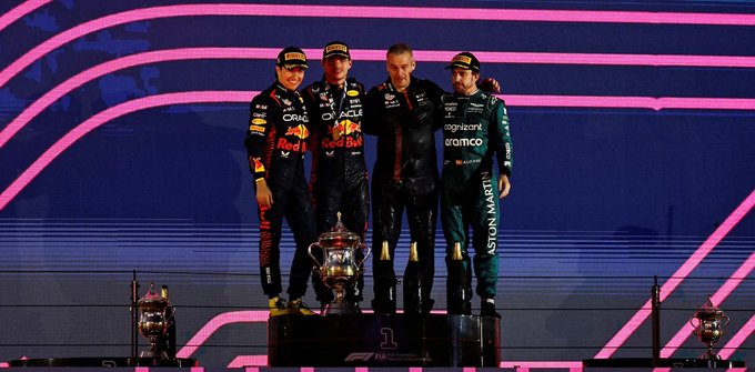 Red Bull vuela en Bahréin: Verstappen y “Checo” Pérez firman el 1-2 cortados del pelotón Red Bull vuela en Bahréin: Verstappen y “Checo” Pérez firman el 1-2 cortados del pelotón