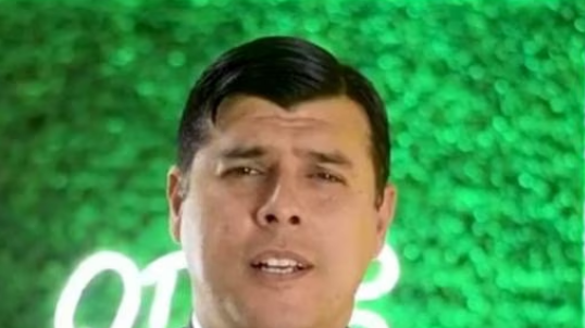 Un sacerdote pidió no humanizar a las mascotas y generó fuerte debate: “Andá, bobo” Un sacerdote pidió no humanizar a las mascotas y generó fuerte debate: “Andá, bobo”