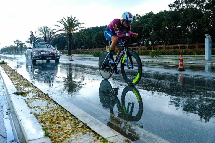 Tivani cumplió en la crono inicial
