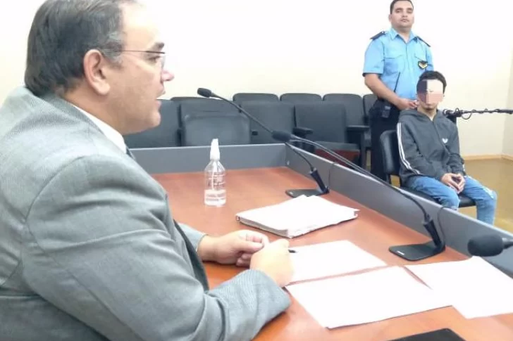 Lo condenaron por tener y distribuir porno infantil