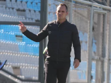 Capítulo clave en la novela de Peñarol: la AFA le dio la derecha a Cuevas y todo volvió a foja cero Capítulo clave en la novela de Peñarol: la AFA le dio la derecha a Cuevas y todo volvió a foja cero