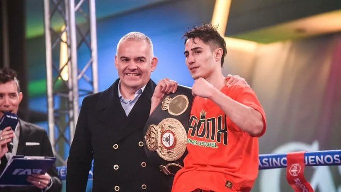 Cuello retuvo la corona con nocaut en el sexto