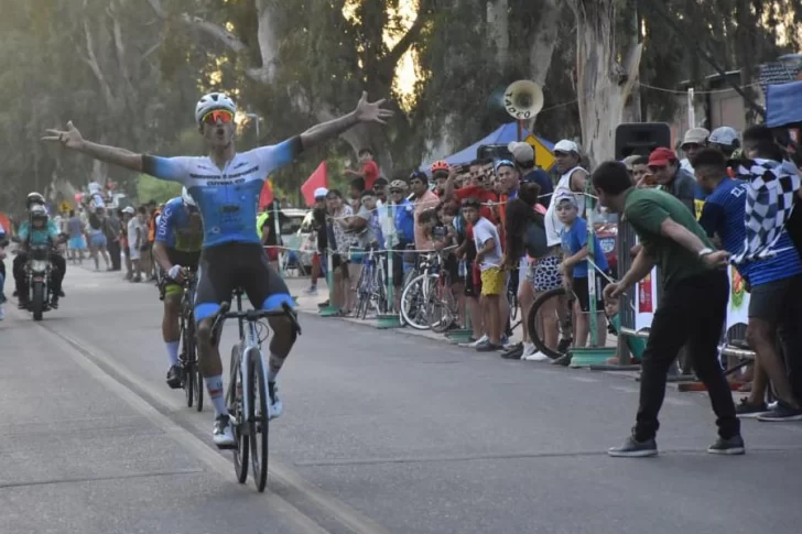 Navarrete ganó de punta a punta