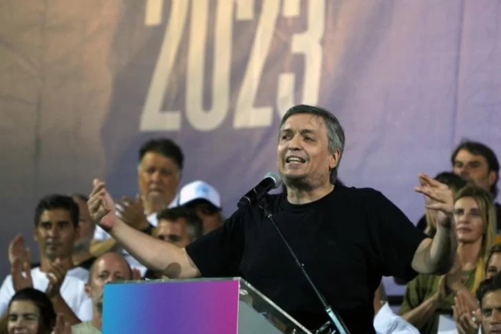 En Avellaneda, fuerte embestida de Máximo Kirchner contra Alberto