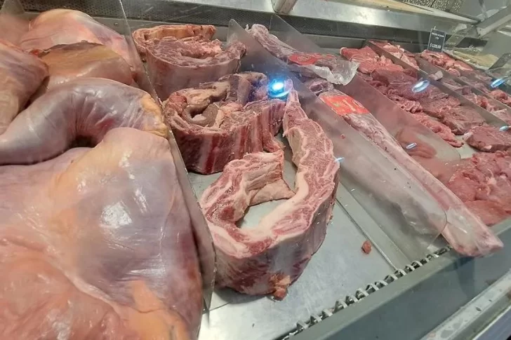 Estiman una inflación del 6% en febrero, con una interanual por arriba del 100%