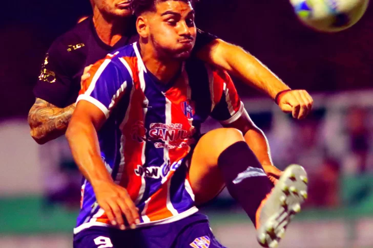 Peñarol vuelve a empezar de local