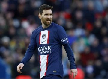 PSG: derrota y silbidos a Messi