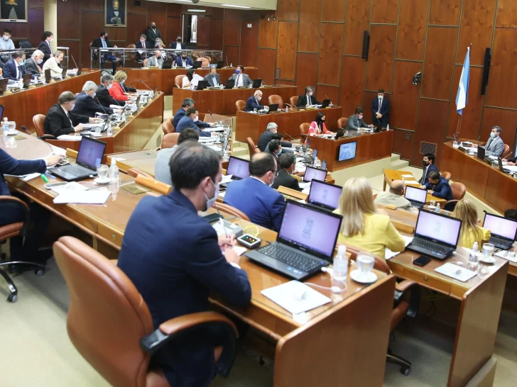 Así se conformó la lista de diputados proporcionales que acompañará a Gioja Así se conformó la lista de diputados proporcionales que acompañará a Gioja