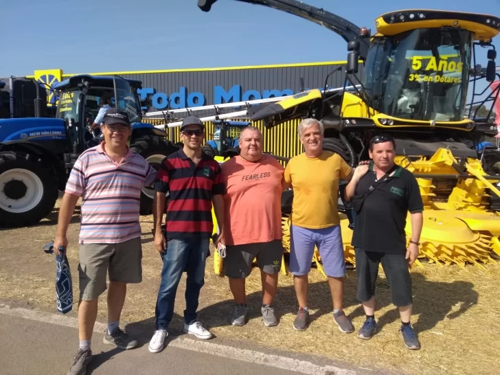 Docentes sanjuaninos en Expoagro 2023 Docentes sanjuaninos en Expoagro 2023