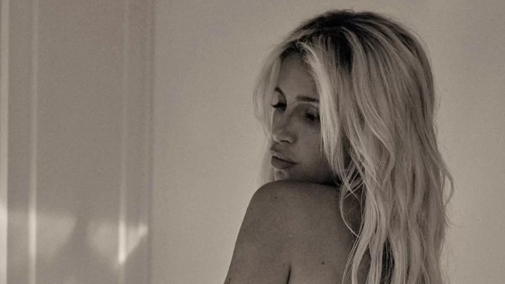 Florencia Peña posó con un body negro cavadísimo Florencia Peña posó con un body negro cavadísimo