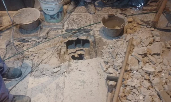 Trabajaban en la vereda de un banco y llegaron al subsuelo de la sucursal Trabajaban en la vereda de un banco y llegaron al subsuelo de la sucursal