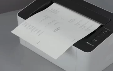 Google creó un ingenioso celular de papel que se imprime desde una app Google creó un ingenioso celular de papel que se imprime desde una app