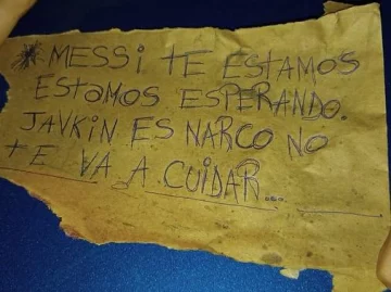 Balearon un supermercado de la familia de Antonela Roccuzzo: 13 tiros y un mensaje para Messi Balearon un supermercado de la familia de Antonela Roccuzzo: 13 tiros y un mensaje para Messi
