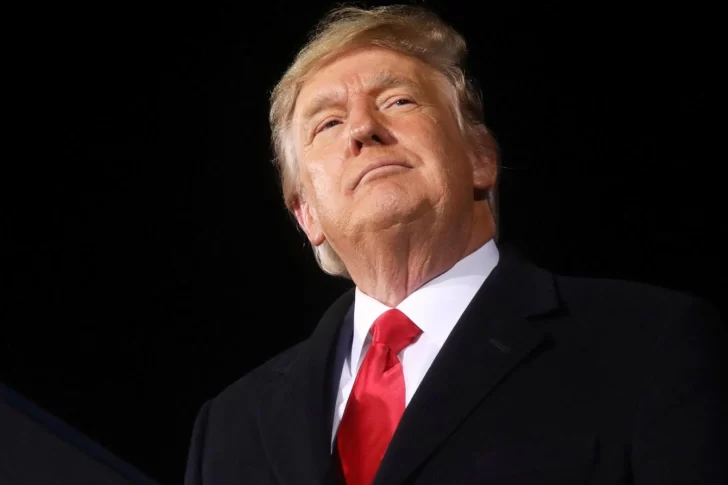 Trump asegura que es víctima de “injerencia electoral” por el caso del pago a la actriz porno