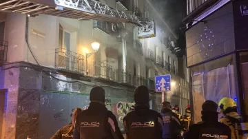Dos muertos y 10 heridos por el incendio en un restaurante iniciado por un plato flambeado Dos muertos y 10 heridos por el incendio en un restaurante iniciado por un plato flambeado