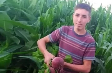 Tiene 13 años e inventó un sistema de riego con una rueda de bicicleta Tiene 13 años e inventó un sistema de riego con una rueda de bicicleta