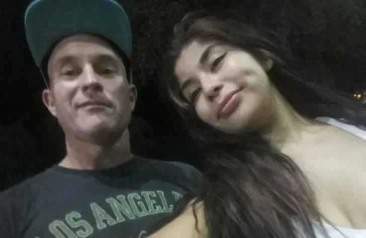 Roció con nafta a su novia, la prendió fuego y la abandonó en la puerta del hospital Roció con nafta a su novia, la prendió fuego y la abandonó en la puerta del hospital