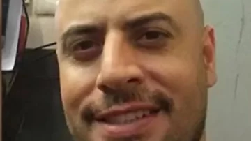 Un hombre murió electrocutado luego de agarrar un micrófono para hacer karaoke Un hombre murió electrocutado luego de agarrar un micrófono para hacer karaoke