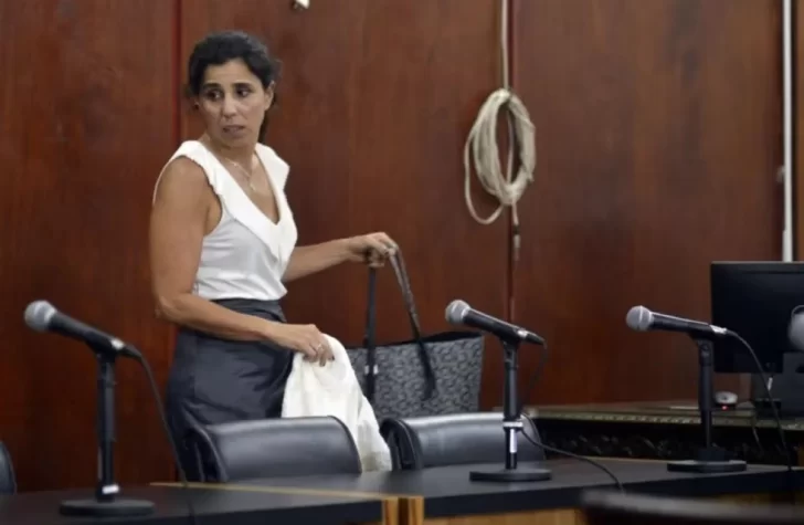 Una fiscal simuló ahorcarse en plena audiencia para probar un femicidio Una fiscal simuló ahorcarse en plena audiencia para probar un femicidio