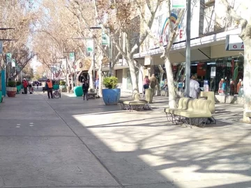 Semana Santa: cómo funcionará el comercio los próximos jueves y viernes Semana Santa: cómo funcionará el comercio los próximos jueves y viernes