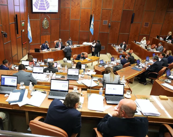 Buscan cambiar antigüedad para jueces y fiscales, con un alto impacto salarial