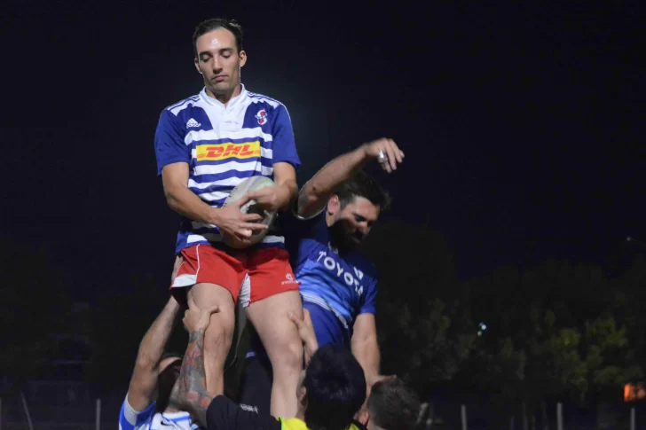 La ‘U’ y San Juan, locales