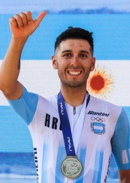 Argentina tiene una plaza