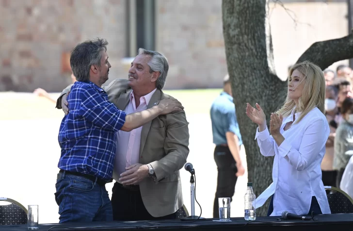 Con señales de unidad, asumió Máximo en el justicialismo bonaerense Con señales de unidad, asumió Máximo en el justicialismo bonaerense