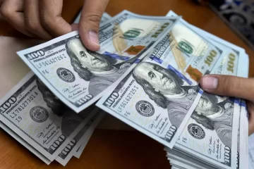 El dólar blue dejó de trepar: cerró a $474 en la city porteña y en San Juan, a $484 El dólar blue dejó de trepar: cerró a $474 en la city porteña y en San Juan, a $484