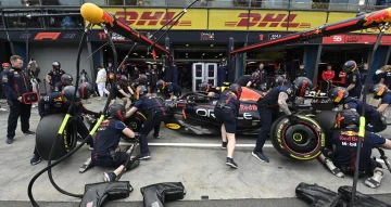 Verstappen, adelante en Australia Verstappen, adelante en Australia