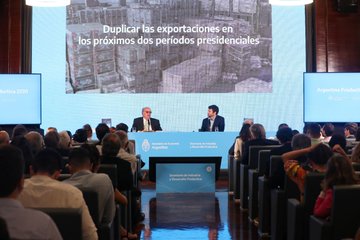 Subir empleo y exportaciones, bajar pobreza y desempleo: el plan argentino para 2030 Subir empleo y exportaciones, bajar pobreza y desempleo: el plan argentino para 2030
