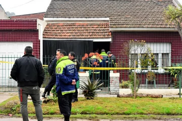 Encontraron atada y calcinada a una pareja de jubilados Encontraron atada y calcinada a una pareja de jubilados