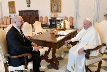 Francisco recibió en el Vaticano al primer ministro ucraniano Francisco recibió en el Vaticano al primer ministro ucraniano