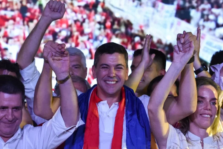 El arco político argentino felicitó a Santiago Peña por la victoria en las elecciones de Paraguay